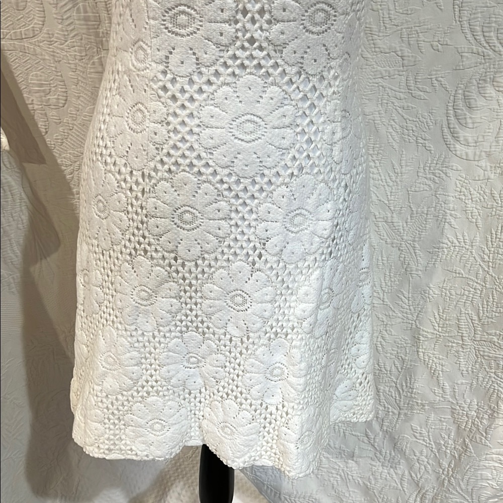 Lilly Pulitzer Mercer Lace White Lace‎ Dress, size 2 - Picture 5 of 14